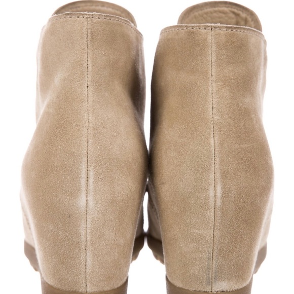 PRADA - Picture 3 of 4